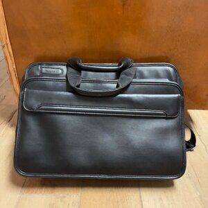 Targus Leather Laptop shoulder/messenger bag 17" x13"